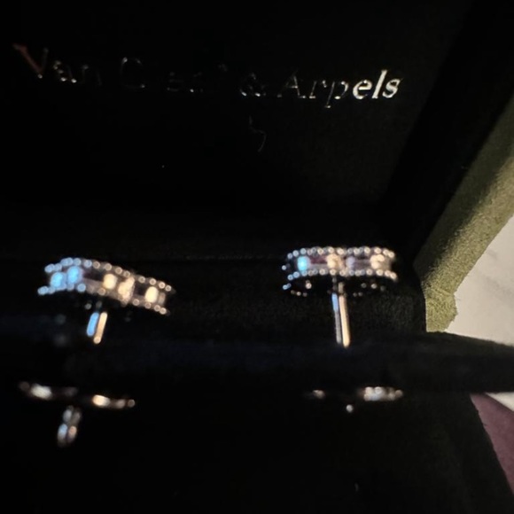 Van Cleef and Arpels Earrings - Picture 4 of 6